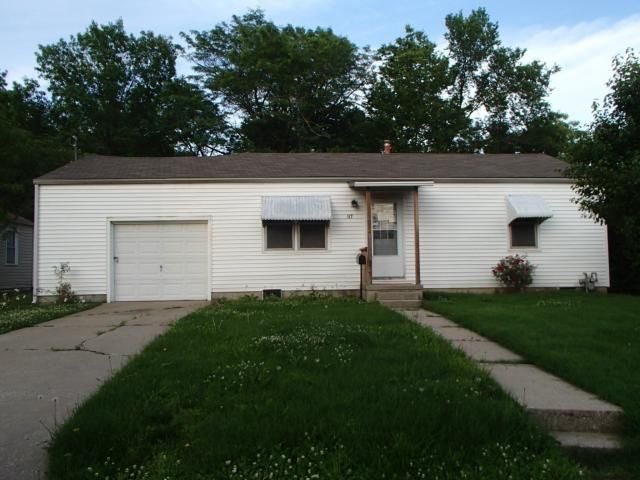 117 15th St, Osawatomie, KS 66064