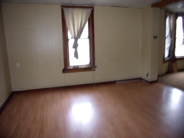 1020 Randolph St, St Joseph, MO 64505