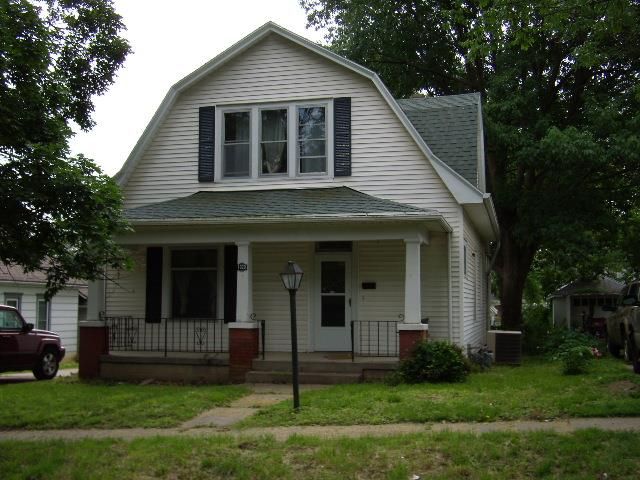 1020 Randolph St, St Joseph, MO 64505