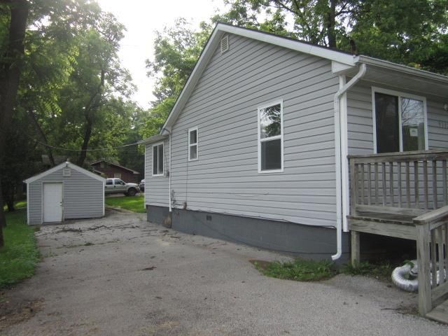 9332 Walnut St, Kansas City, MO 64114