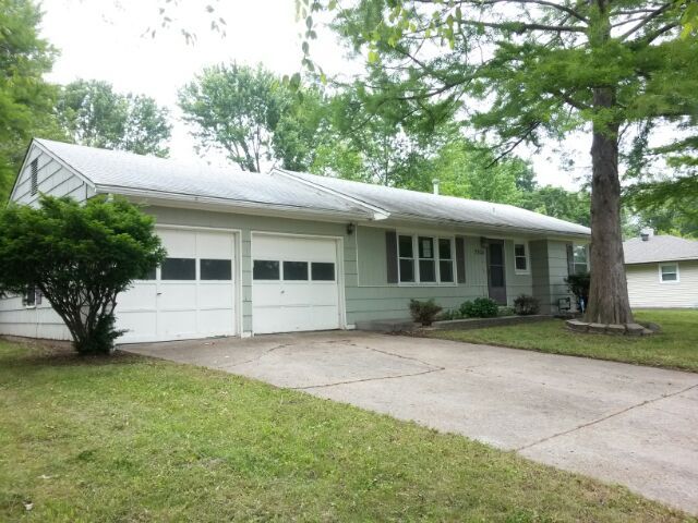 7904 E 100th St, Kansas City, MO 64134