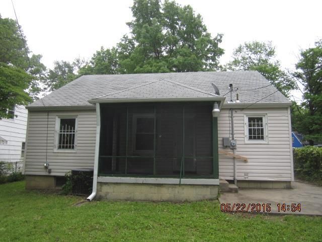 7438 Olive St, Kansas City, MO 64132