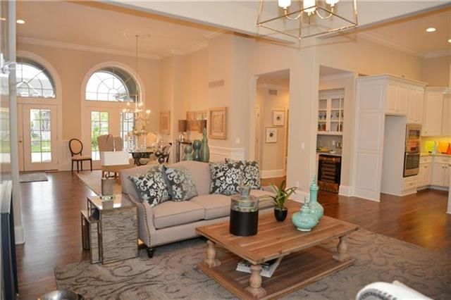 15628 Windsor St, Overland Park, KS 66224