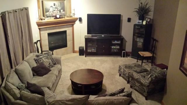 1424 Newberry Dr, Lee's Summit, MO 64086