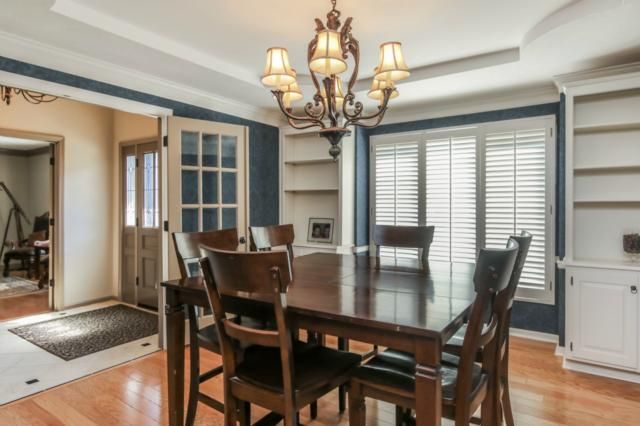 10848 Barton St, Overland Park, KS 66210