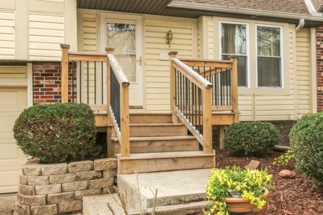 1425 E Frontier Ln, Olathe, KS 66062