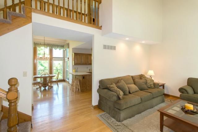 8312 W 148th St, Overland Park, KS 66223