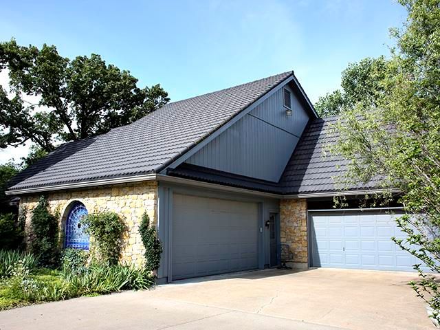 2425 W 158th Cir, Overland Park, KS 66224