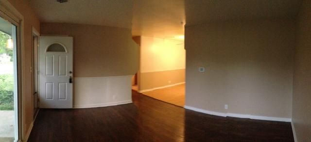 1307 21 Ter, Lawrence, KS 66046