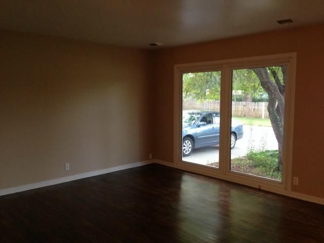 1307 21 Ter, Lawrence, KS 66046