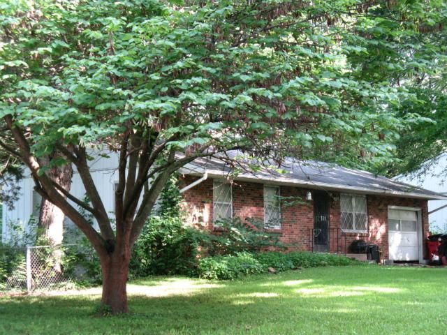906 N Yuma Ave, Independence, MO 64056
