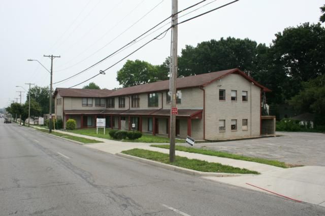 415 E 63rd St, Kansas City, MO 64110