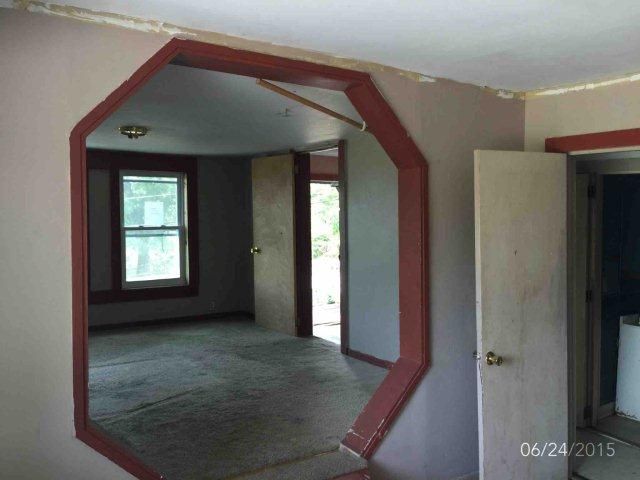 5908 E 32nd St, Kansas City, MO 64129