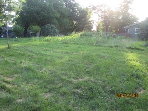 8615 N Baltimore Ave, Kansas City, MO 64155