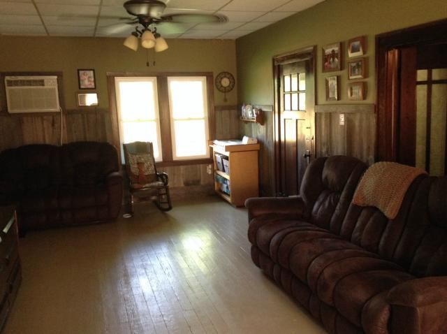 309 E Farabee St, Polo, MO 64671