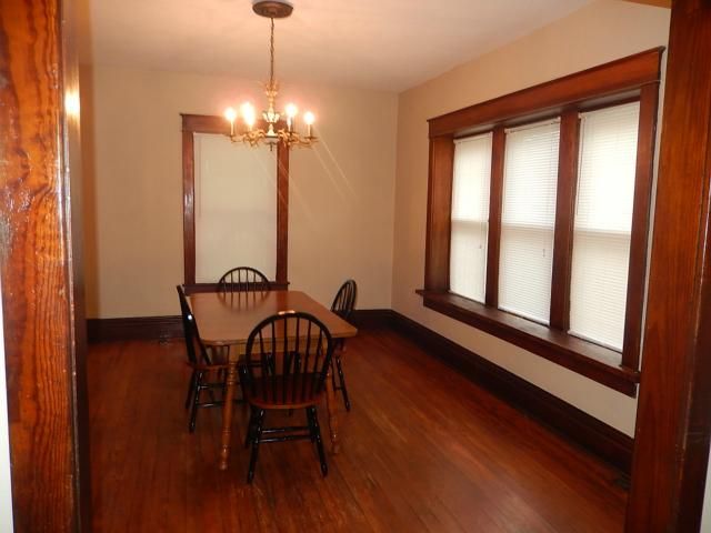 610 W Walnut St, Independence, MO 64050