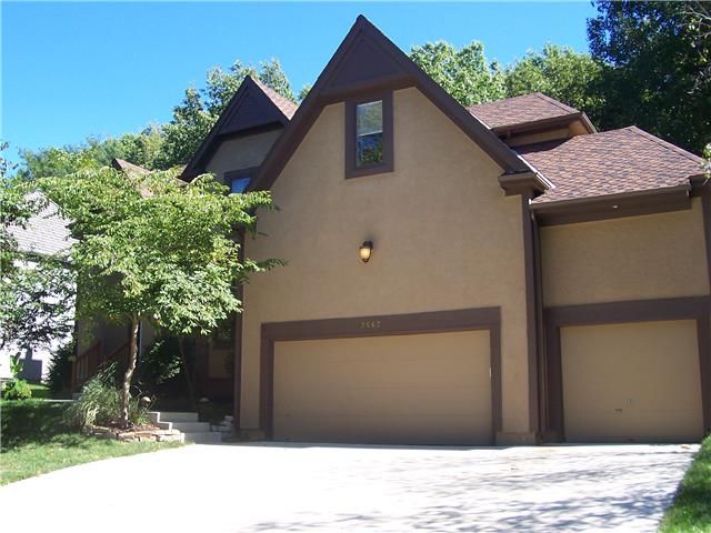 7567 Bell Rd, Shawnee, KS 66217