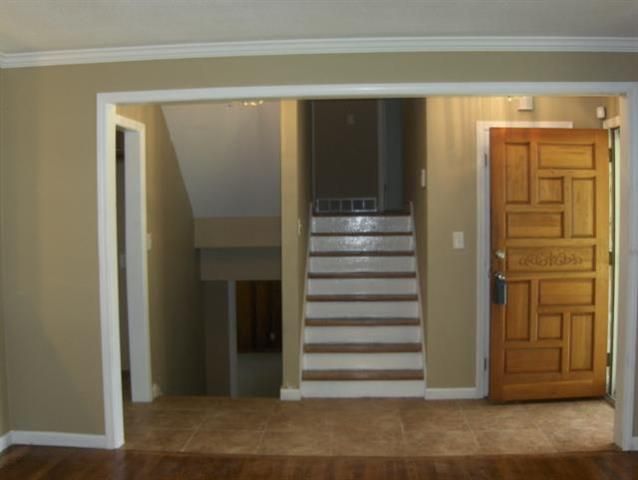 4401 Grandview Rd, Kansas City, MO 64137