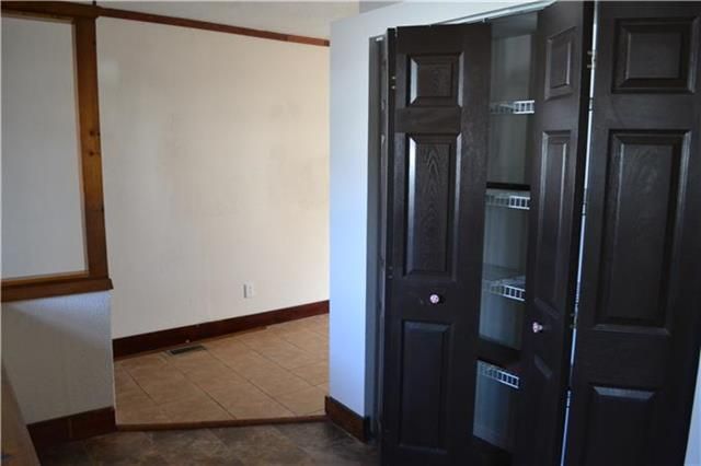 813 S Cedar St, Ottawa, KS 66067