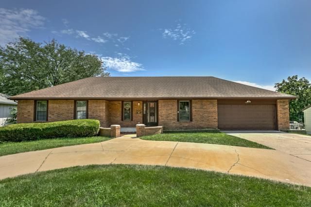 11811 E 55th St, Kansas City, MO 64133