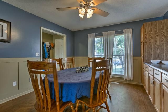306 NE 103rd Ter, Kansas City, MO 64155