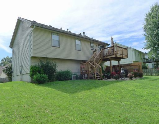 7450 N Rhode Ave, Kansas City, MO 64152