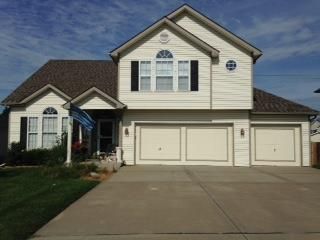 8536 N Ava Ave, Kansas City, MO 64154