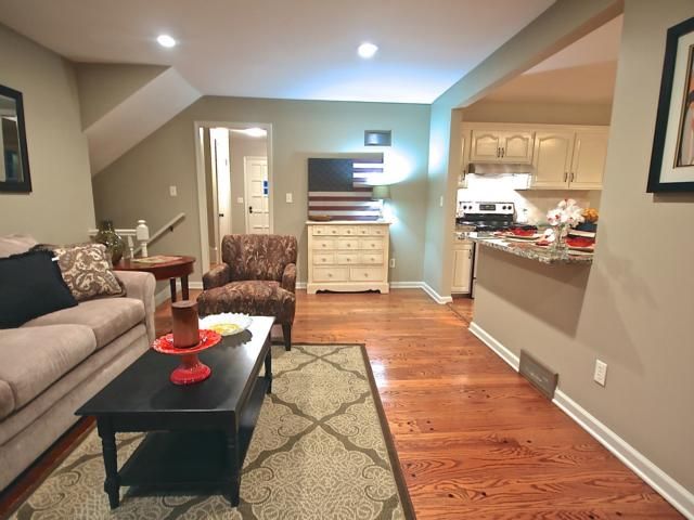 9701 Roe Ave, Overland Park, KS 66207