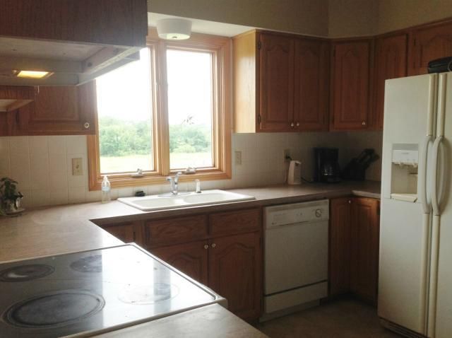 2444 Jackson Rd, Ottawa, KS 66067