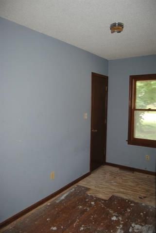 103 SE 7 St, Lee's Summit, MO 64063