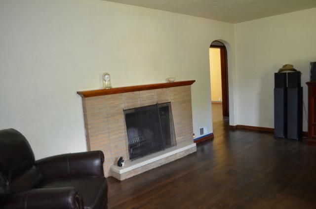 8509 E 57th St, Kansas City, MO 64129