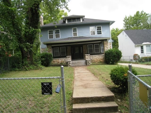 1418 E 77th Ter, Kansas City, MO 64131