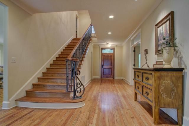 5400 W 99th Ter, Overland Park, KS 66207