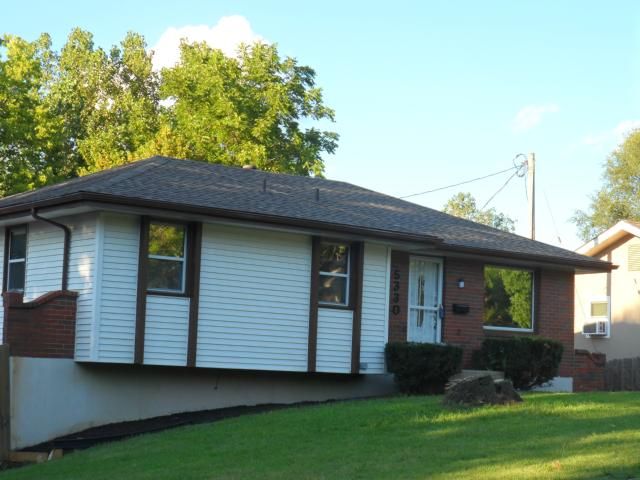 5330 E 97th St, Kansas City, MO 64137