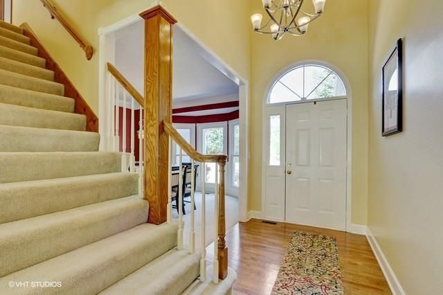 9005 W 125th Ter, Overland Park, KS 66213