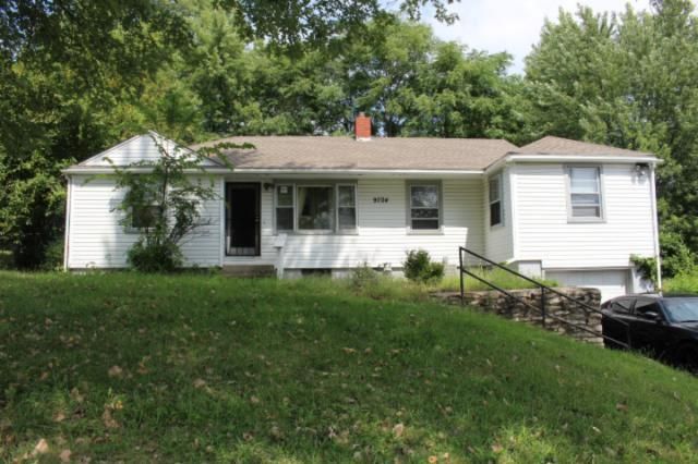 9704 E 43rd St, Kansas City, MO 64133