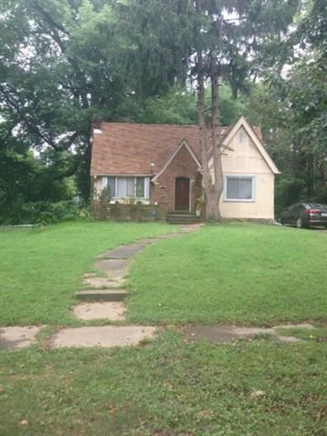 1319 E 78th St, Kansas City, MO 64131