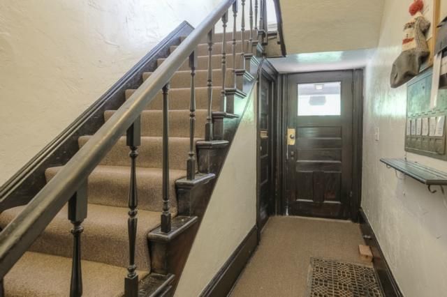 715 E 29th St, Kansas City, MO 64109