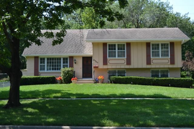 9700 Roe Ave, Overland Park, KS 66207