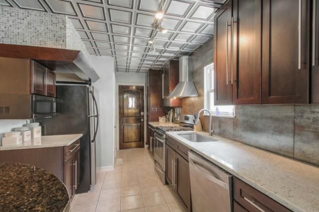 711 E 72nd St, Kansas City, MO 64131