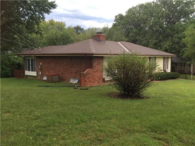 6001 E 109 St, Kansas City, MO 64134