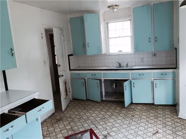 1720 E 77th Ter, Kansas City, MO 64131