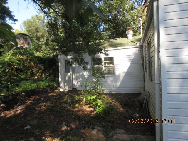 1216 E 79th St, Kansas City, MO 64131
