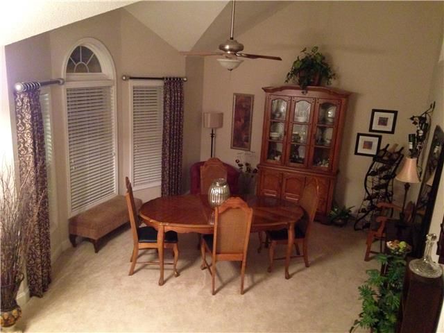 4321 NW 52nd St, Riverside, MO 64150