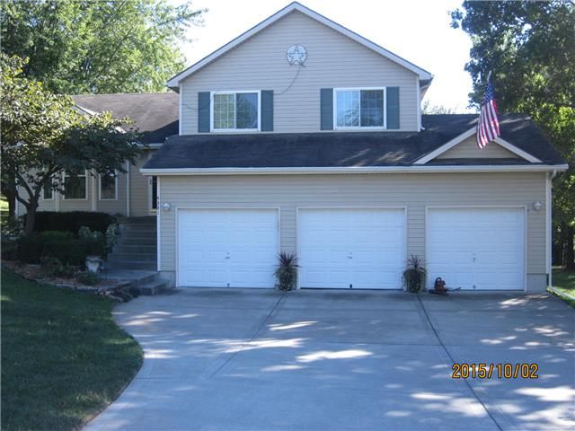 4321 NW 52nd St, Riverside, MO 64150