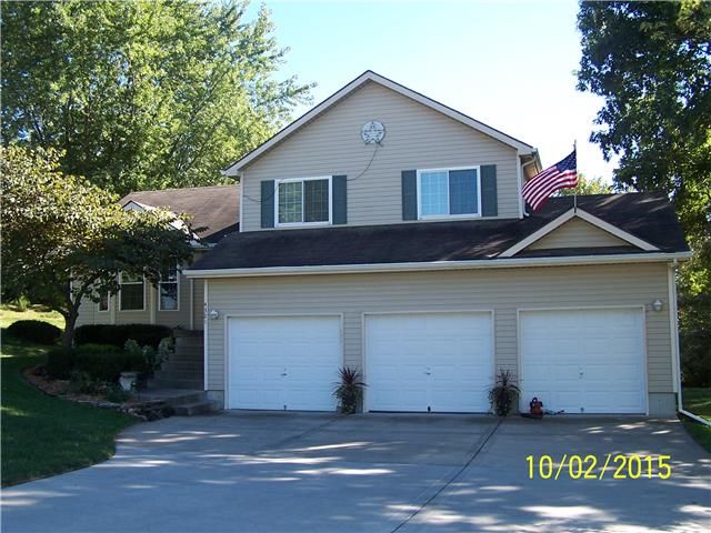 4321 NW 52nd St, Riverside, MO 64150