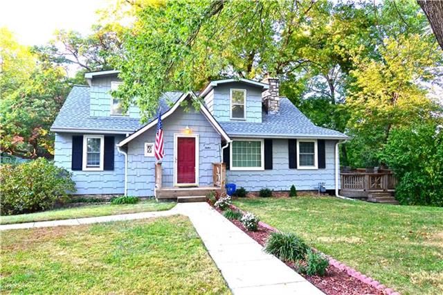 212 NE Circle Dr, Kansas City, MO 64116