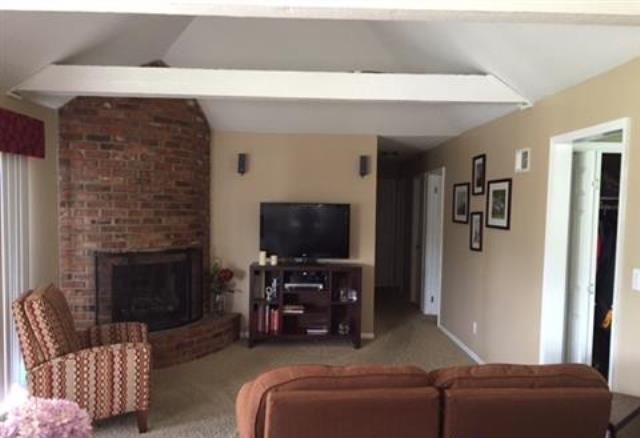 9905 Wedd Dr, Overland Park, KS 66212