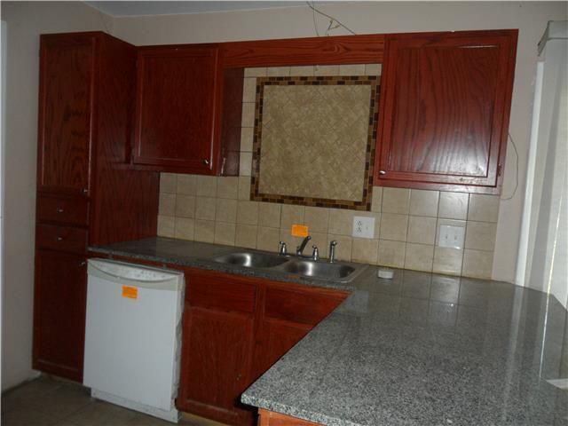 7302 E 109th St, Kansas City, MO 64134