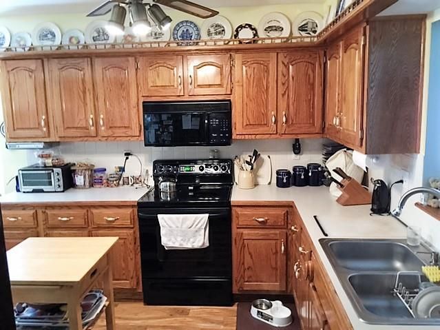 11833 E 47th Ter, Kansas City, MO 64133